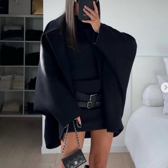 LAST ONE! MANTECO OVERSIZED CROPPED WOOL COAT - Picture 3 of 13